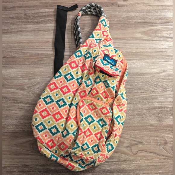 Kavu Handbags - KAVU South West Chevron design sling hiking bag